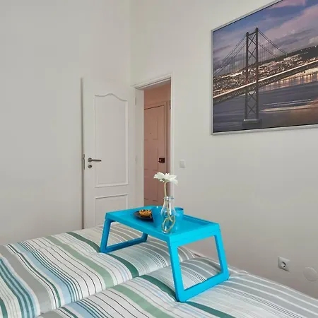 Appartement Cozy In Historic Center With Terrace Lissabon